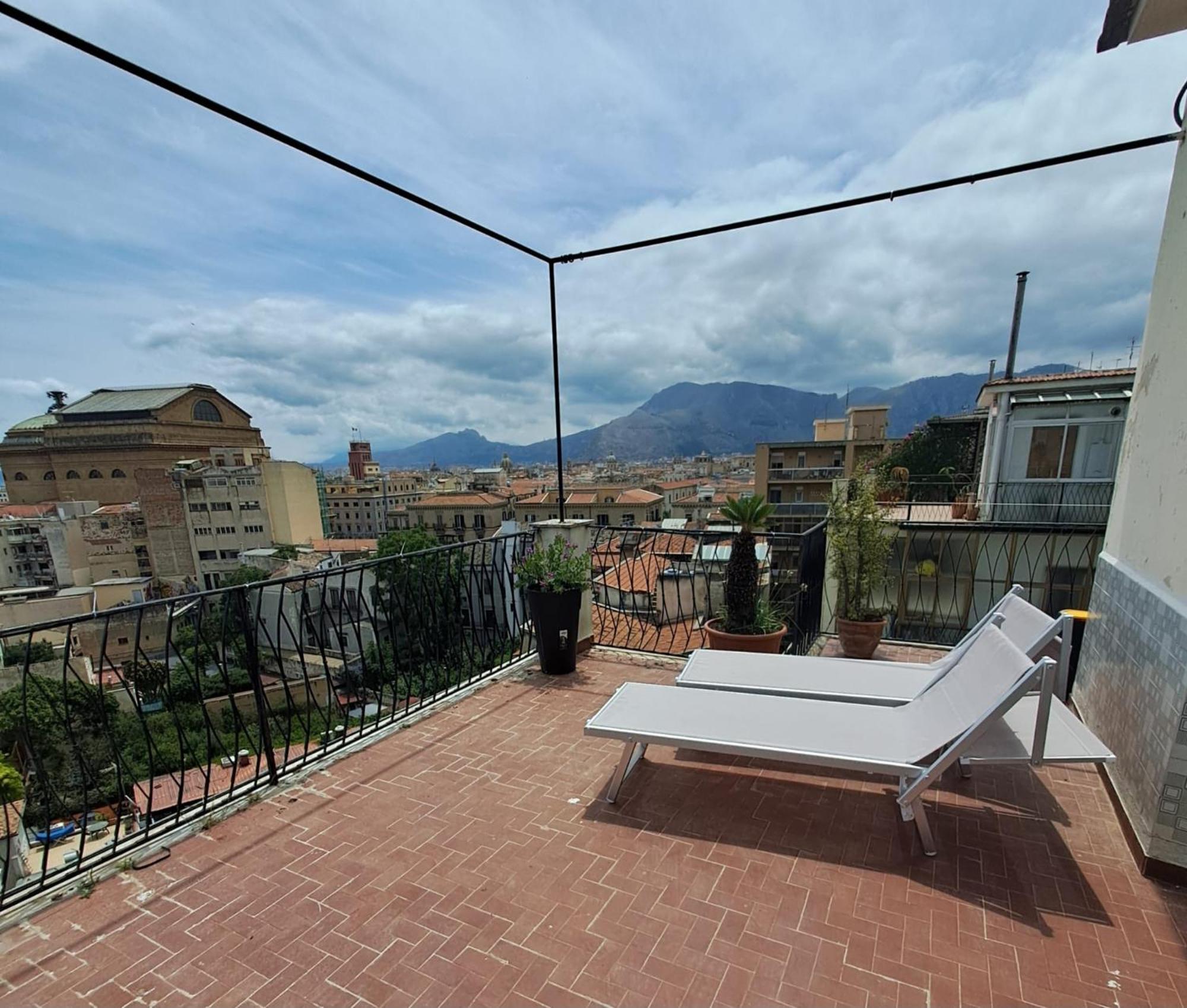 Residenza Paola Apartman Palermo Kültér fotó
